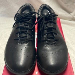 Worn once euro 38 Algeria tie shoes black smoke free house. No odors like new